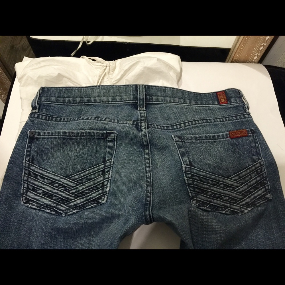 7 for all mankind WOMENS dojo Jean rare size 28
